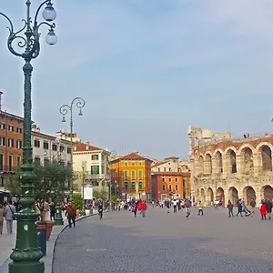 Alojamento de Acomodação e Pequeno-almoço Tosca, Verona